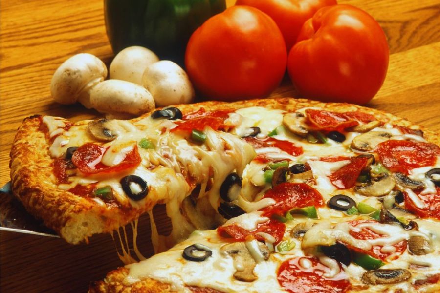 What are the most popular flavor combinations for pizza nights in Norco CA?