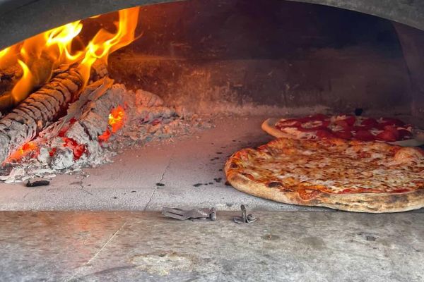 Wicked Pizza Pies Catering in Norco